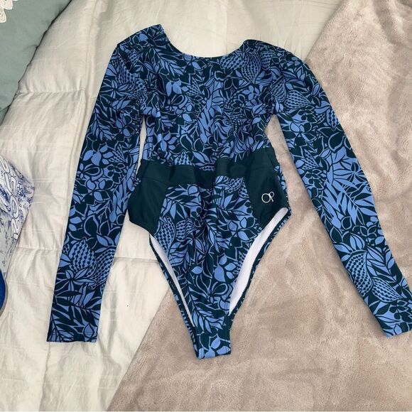 OP Women’s Swim Long Sleeve One-Piece with open ladder back -Blue Floral-NWT- M - Picture 3 of 7